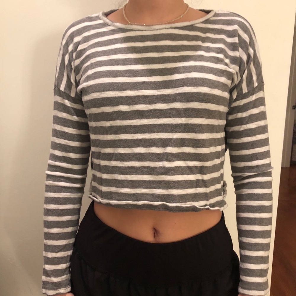 Aeropostale grey and white striped cropped shirt.